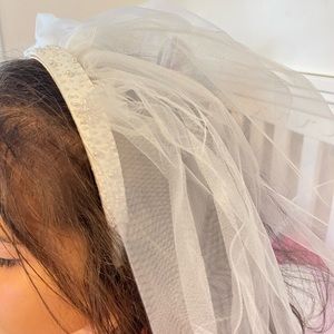 GIRLS COMMUNION VAIL 21 inch long